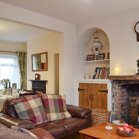 Rhona's Cottage Abergavenny Exteriör bild